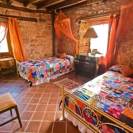 Country house Rural Casa De Campanas *